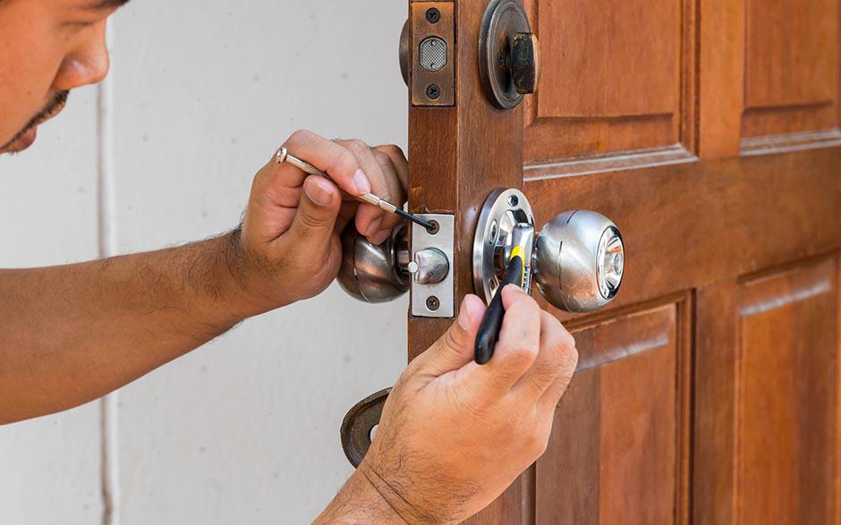 serrurier exploitation des etabissements Courbevoie